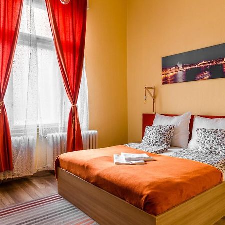 Goodmo House Hostel Budapest Exterior photo