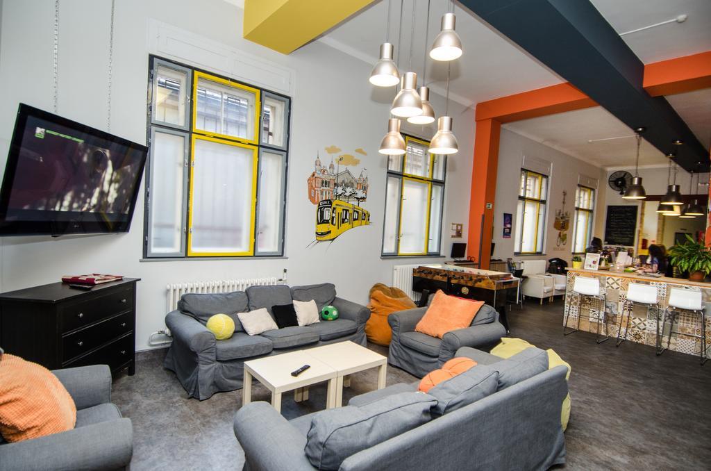 Goodmo House Hostel Budapest Exterior photo