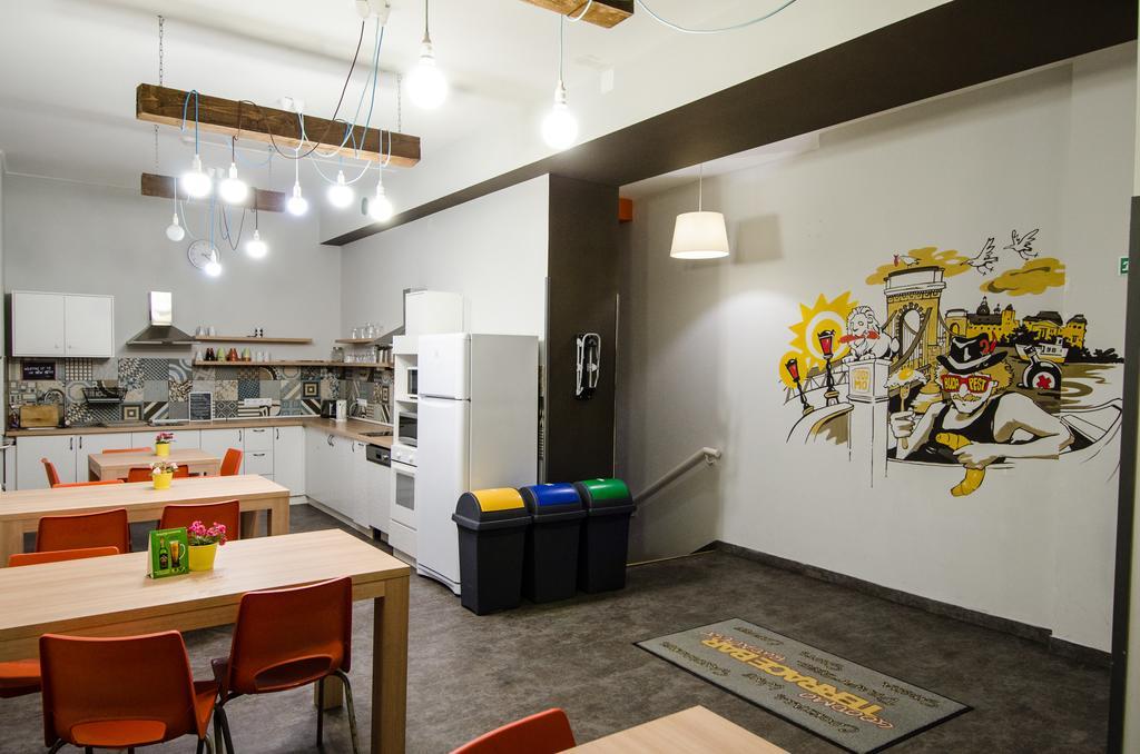 Goodmo House Hostel Budapest Exterior photo