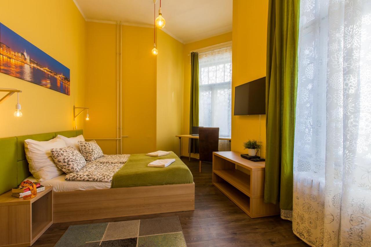 Goodmo House Hostel Budapest Exterior photo