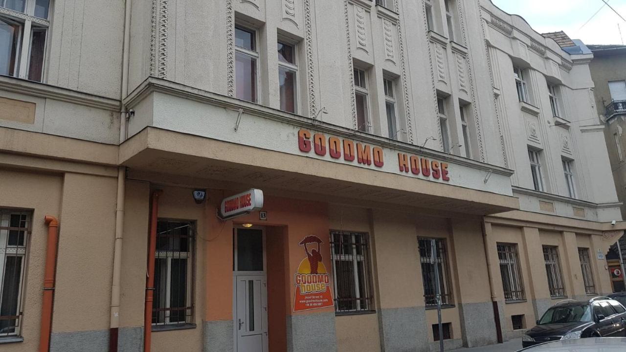 Goodmo House Hostel Budapest Exterior photo